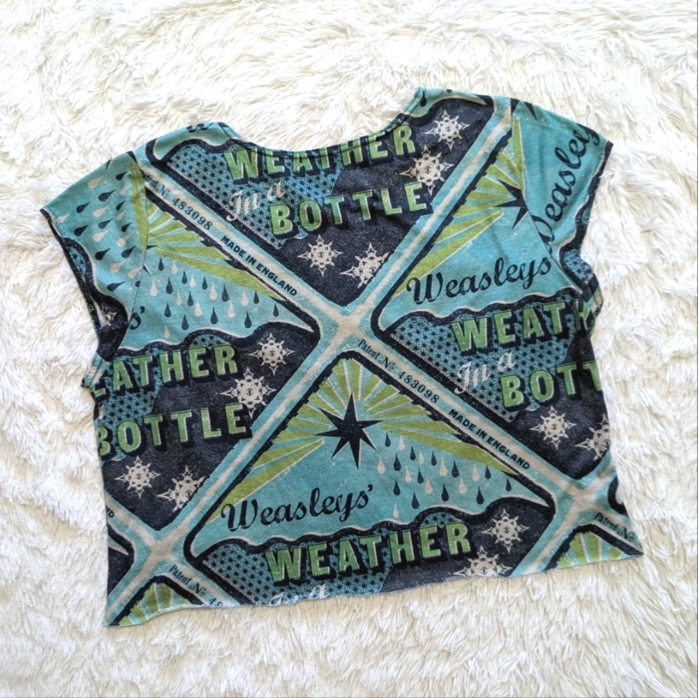 Blackmilk Harry Potter Weasley's Weather in a Bottle Cropped Tee - Picture 6 of 11